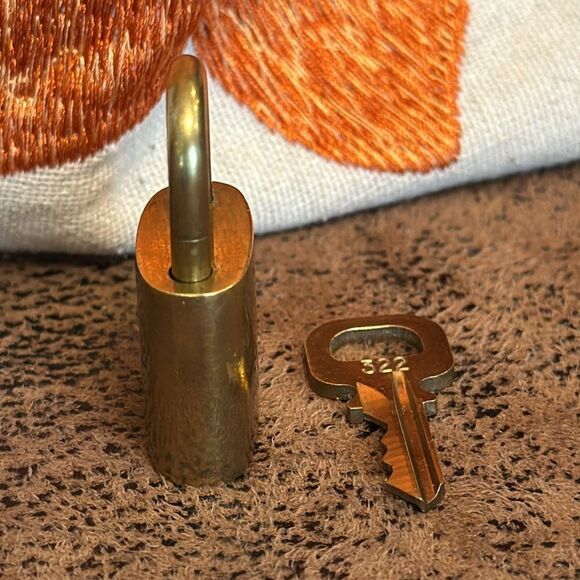 LOUIS VUITTON LOCK & KEY BRASS FULL FUNCTION LV PARIS MADE IN FRANCE EUC 322 - Picture 7 of 13